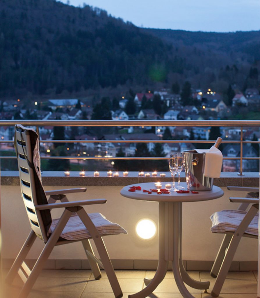 Balkon zum Ketterauchen... oder Aussicht geniessen...